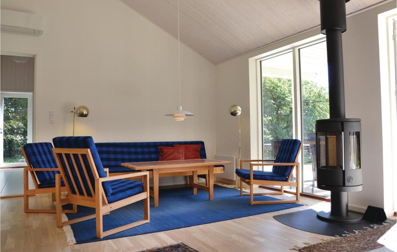 Amazing Home In Tikob With Kitchen 外观 照片